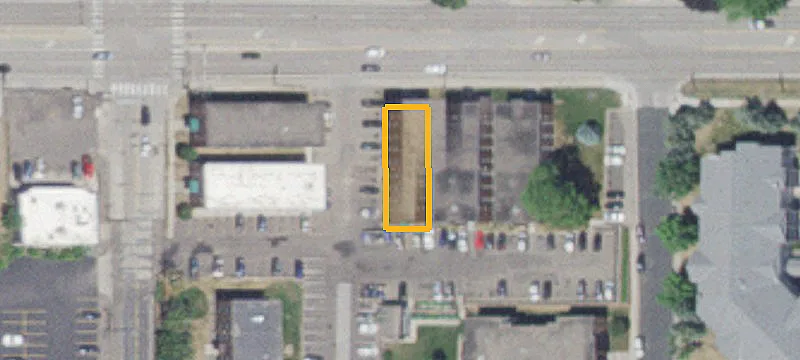 2400 Larpenteur W Ave