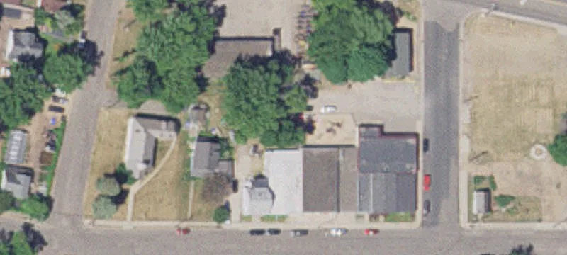 5280 Main E St