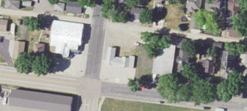 124 Railroad W St