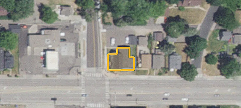 2417 Larpenteur W Ave