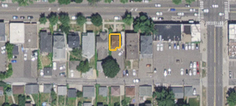 1124 Grand Ave