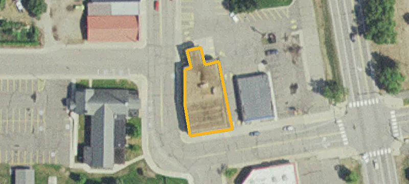 4284 Main St