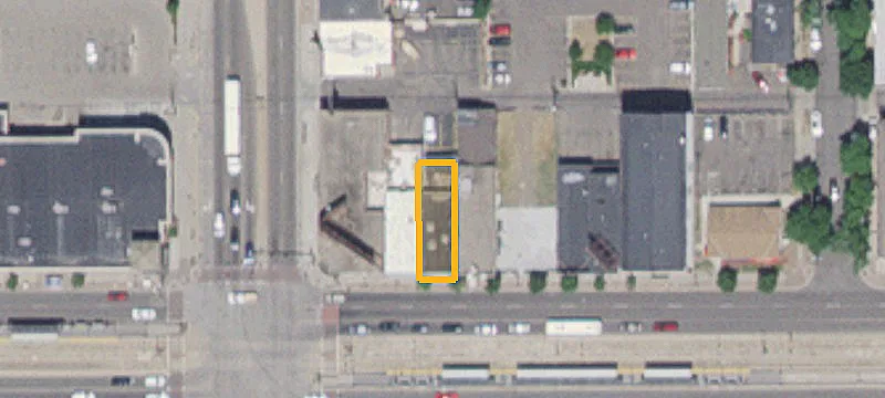 1569 University W Ave
