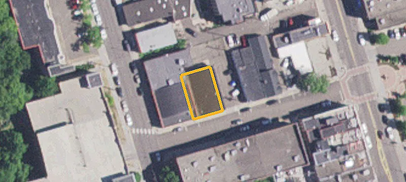 212 Commercial St