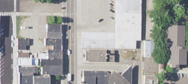 235 Broadway S Ave
