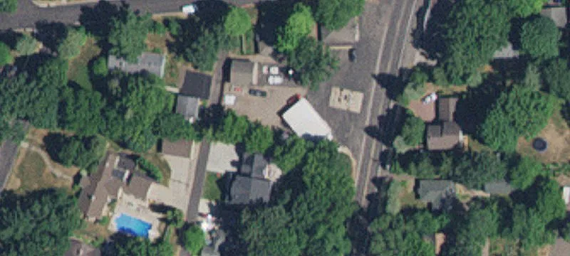 955 Mahtomedi Ave