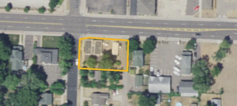 608 Main St