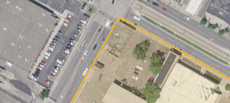 2160 University W Ave