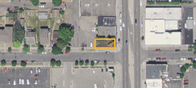 511 Snelling N Ave