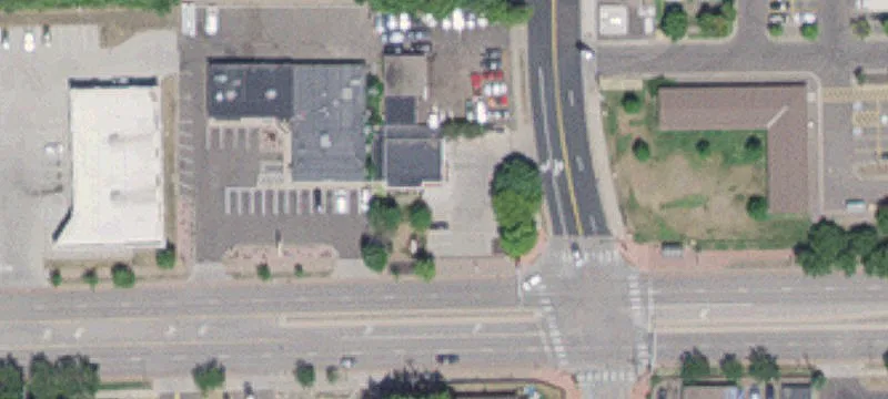 1227 Larpenteur W Ave