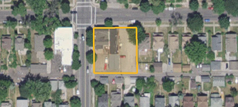 1332 Thomas Ave