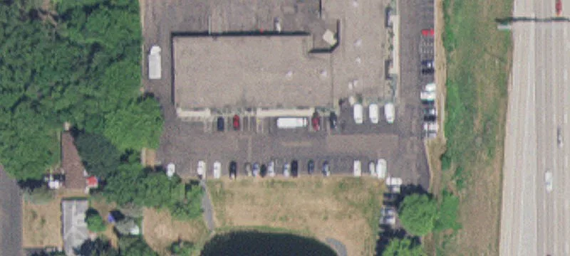 225 Roselawn E Ave