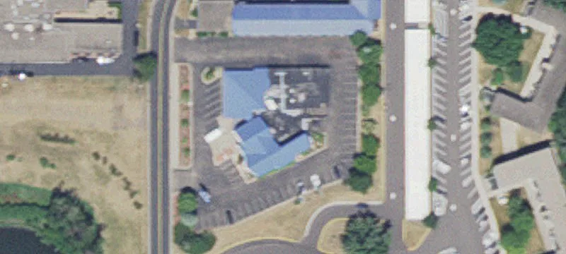 604 Lilac N Dr