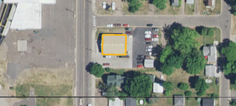 320 Bremer Ave