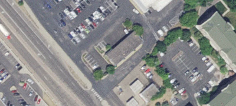4044 Lakeland N Ave