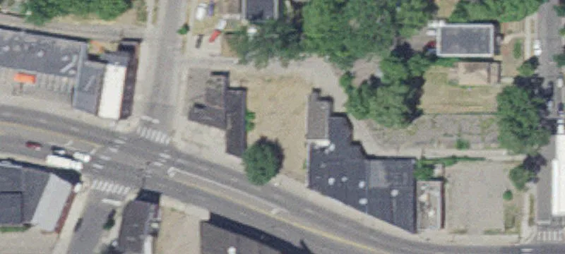 1404 Broadway Ave