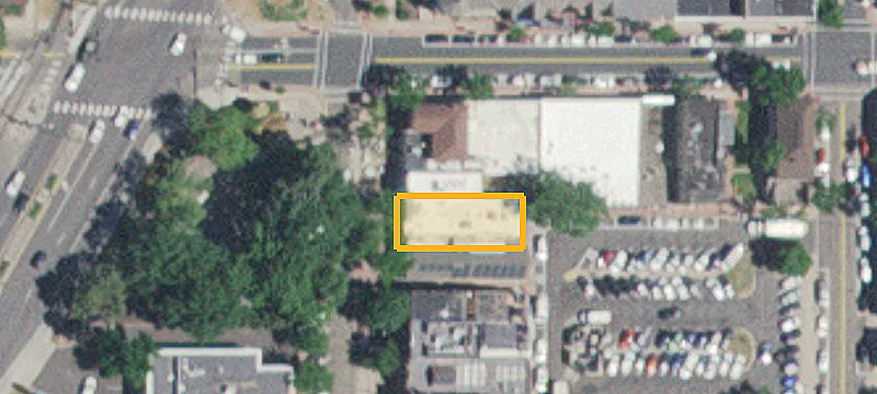 4758 Washington Sq