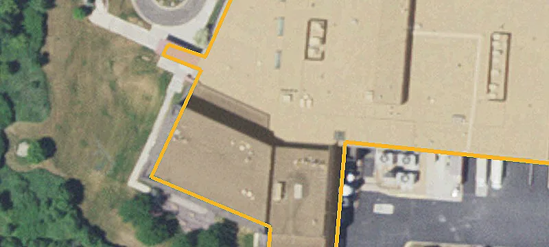 3455 Lyman Blvd