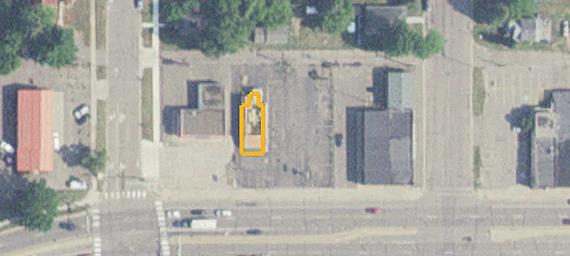 9 Washington NE St
