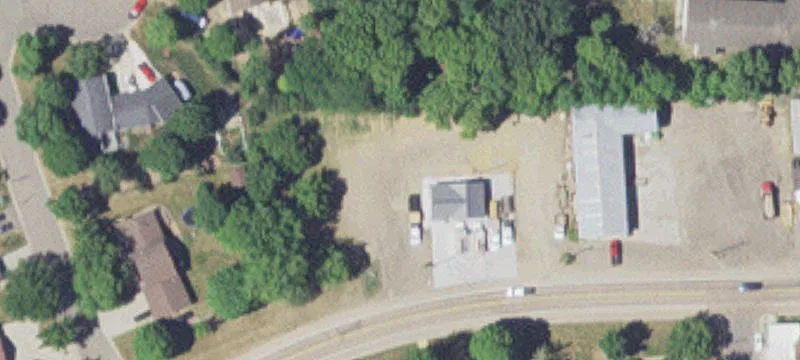 218 Lk W St
