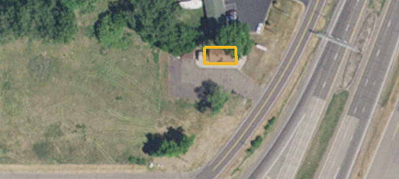 2411 Maplewood N Dr