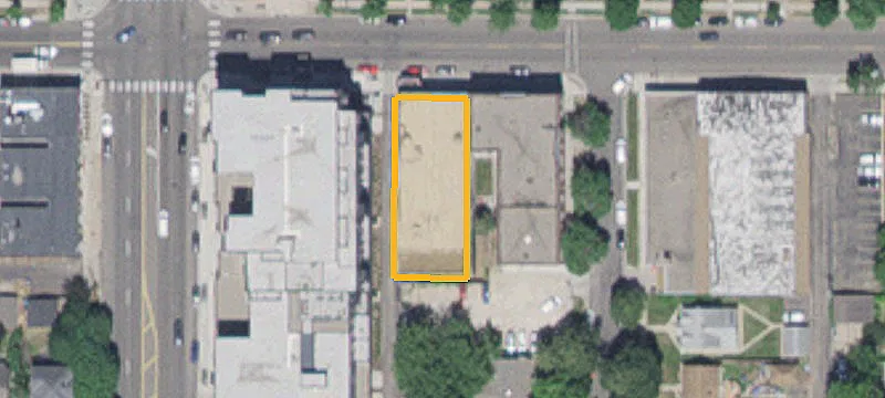 1560 Saint Clair Ave