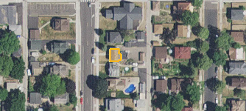 211 5th S Ave