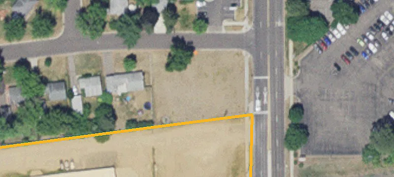 5193 Douglas N Dr
