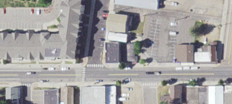 224 Elm W St
