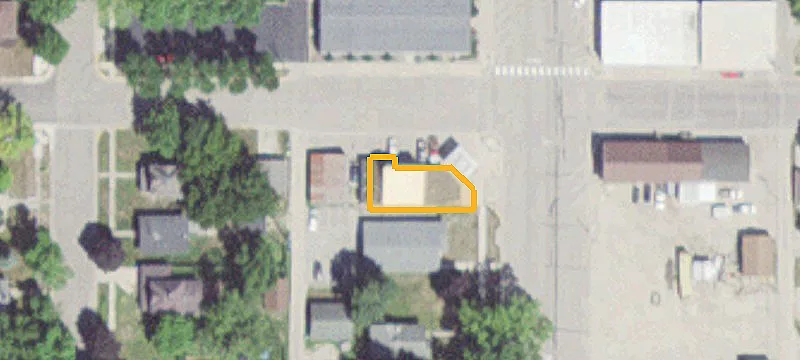 300 Main St