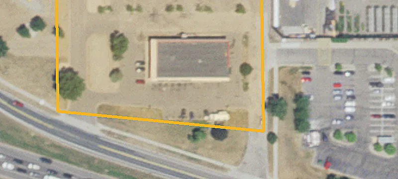 3050 Hwy 13th W