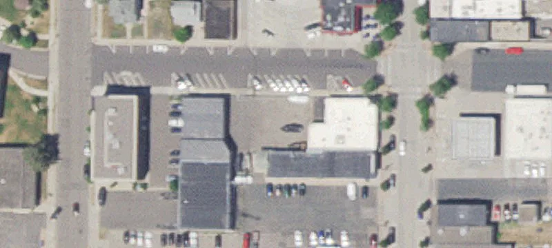 22 2nd NW St