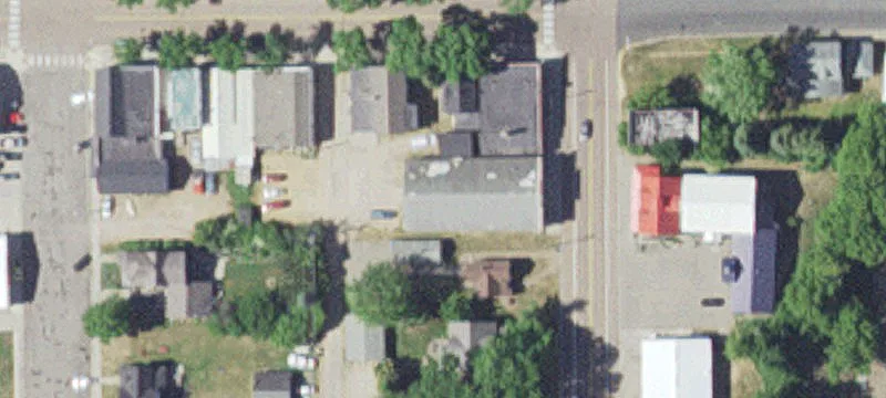 11 3rd SE Ave