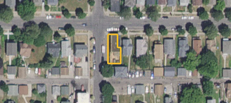 738 Thomas Ave