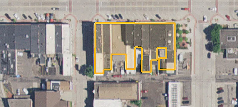 204 2nd E St