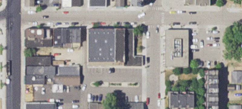 137 Brg E Ave