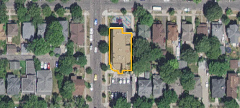 130 Victoria N St