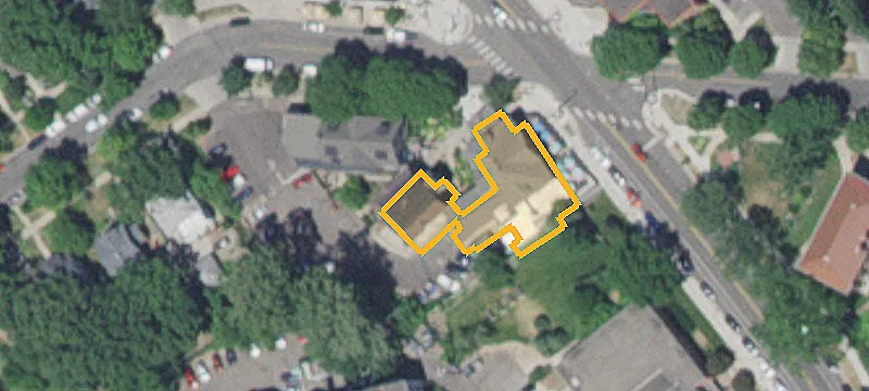 2258 Como Ave