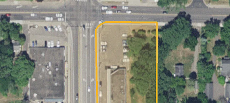 3550 Douglas N Dr