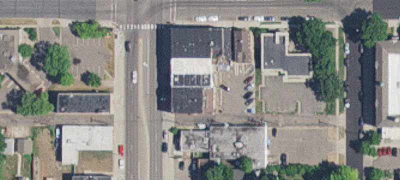 407 Vermillion St