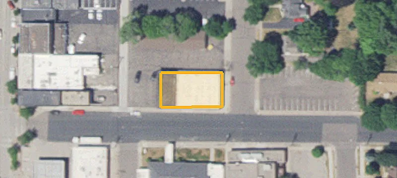 33 2nd NE St