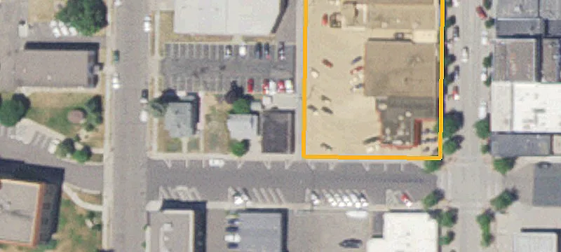 17 2nd NW St