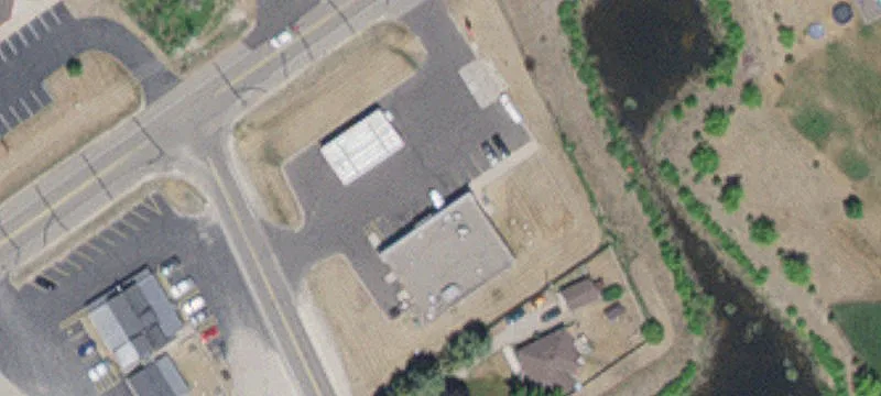 4852 Viking NE Blvd
