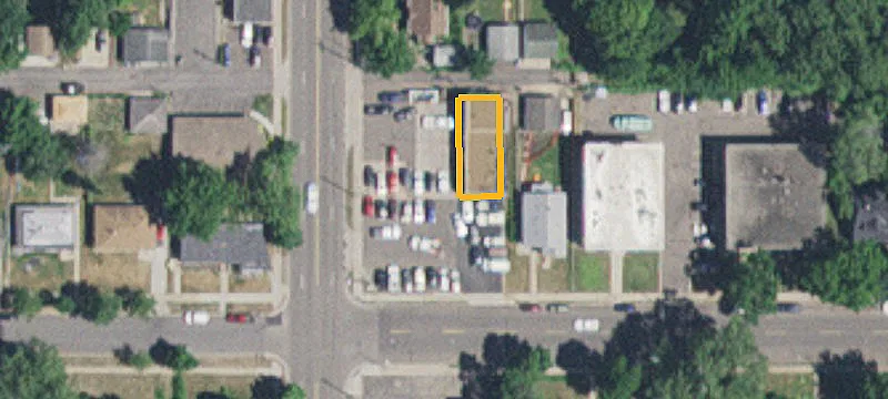 880 White Bear N Ave