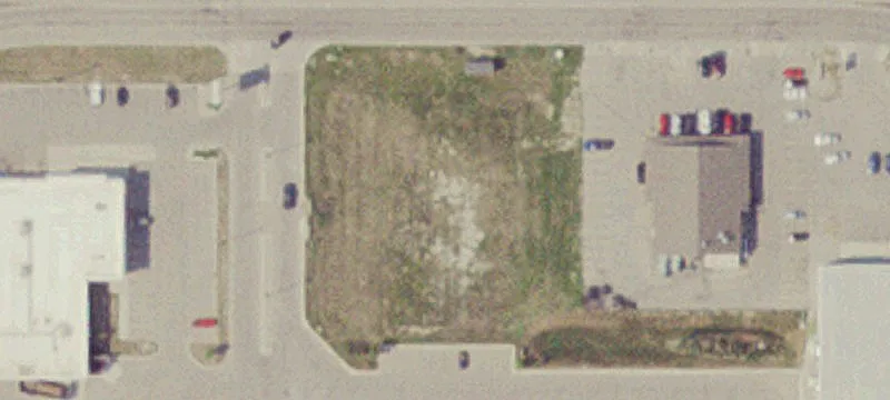 1702 Ctr W Ave