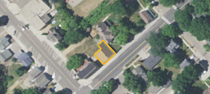 108 4th E St