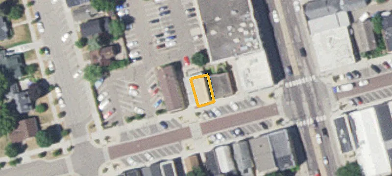 110 2nd St