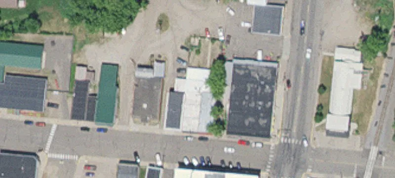 112 Central W Dr