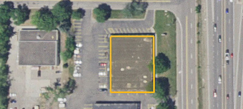 945 Hwy 169th N