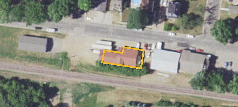 111 Railroad E St